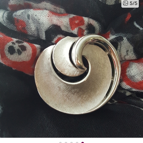 1955-69 Crown TRIFARI C Comet Swirl Brooch And Clip-Ons - Picture 3 of 16